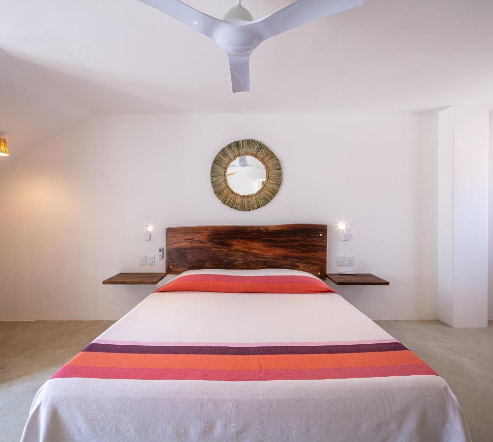 Hotel Casa Kuaa Brisas de Zicatela Esterno foto
